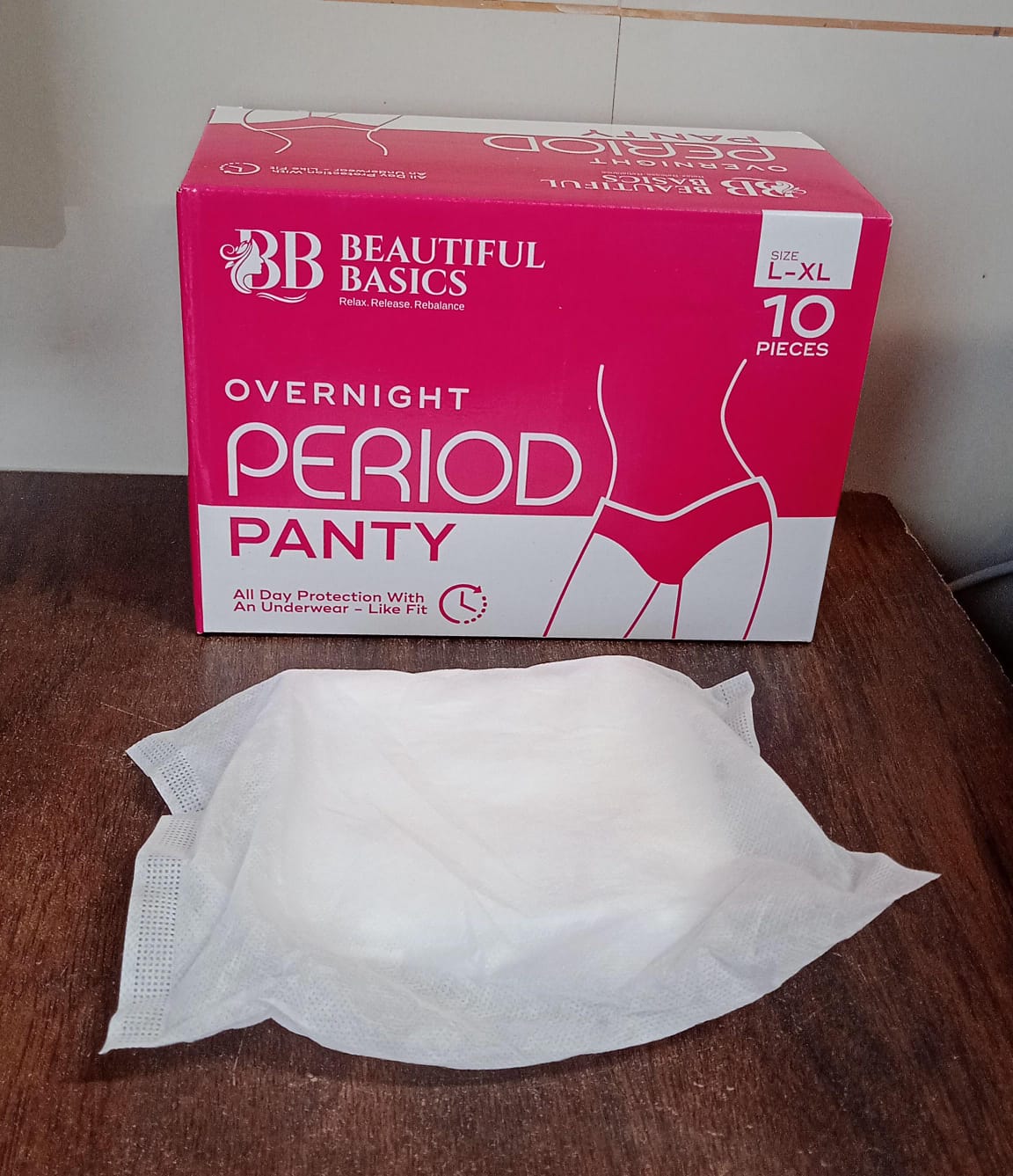 Women’s Emergency Travel Kit with Seamless Underwear Pantyliner 10 Pcs