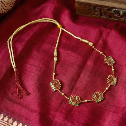 Traditional Lotus Design Necklace with Stud Earrings Set (1 Set)