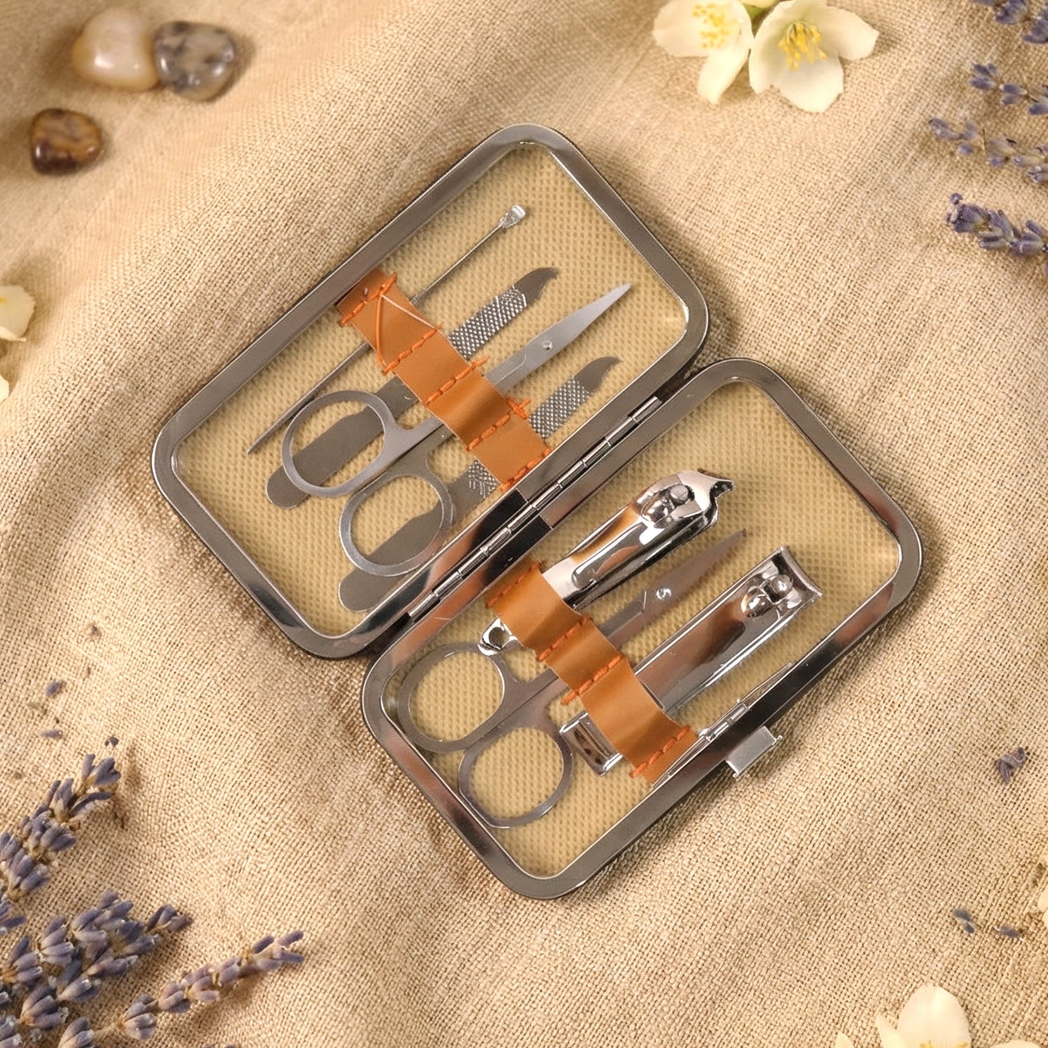Compact beauty grooming kit