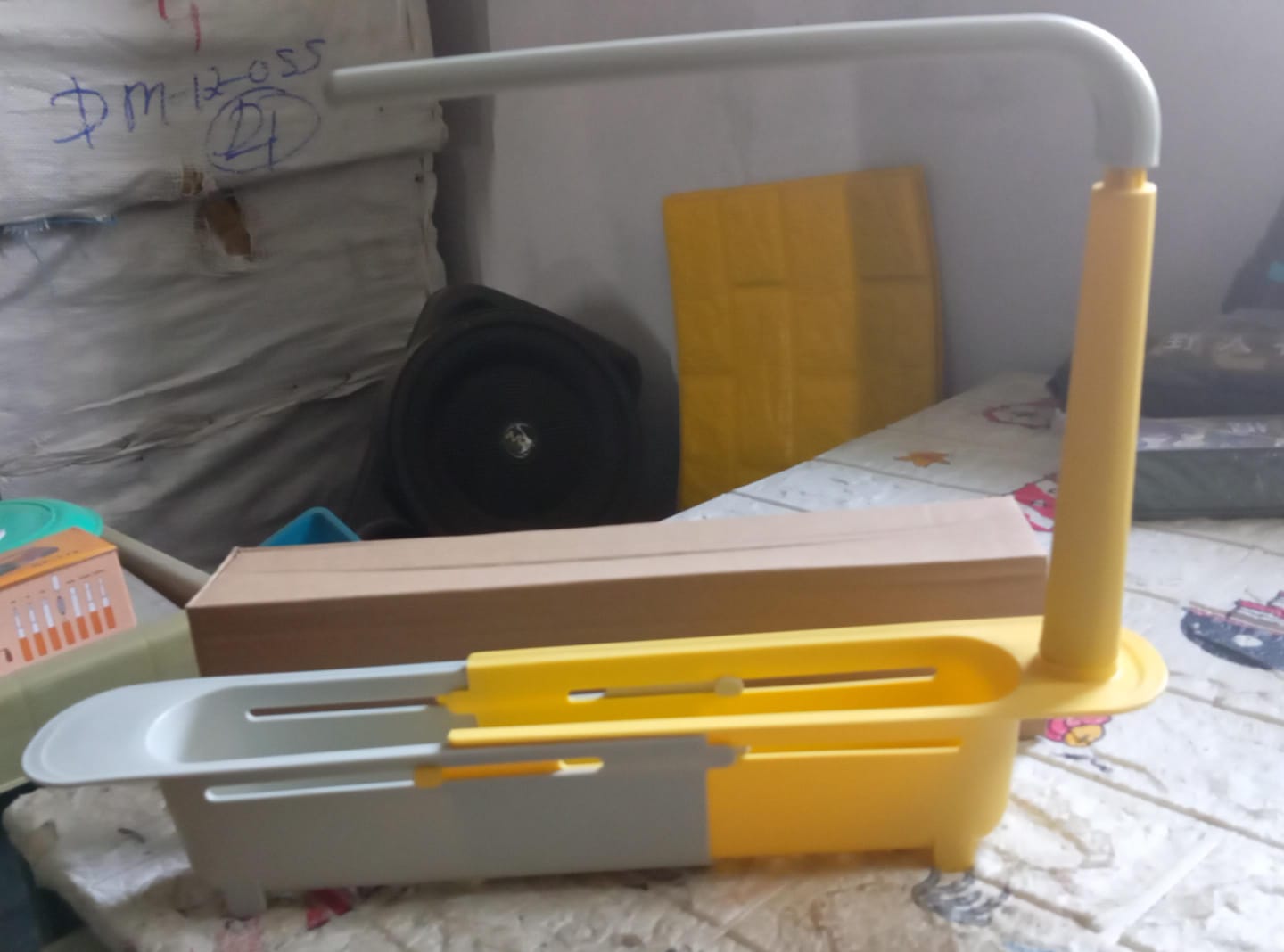 Telescopic Sink Storage Rack Material Kitchen Rag Rack Shelf Drain Basket (1 Pc)