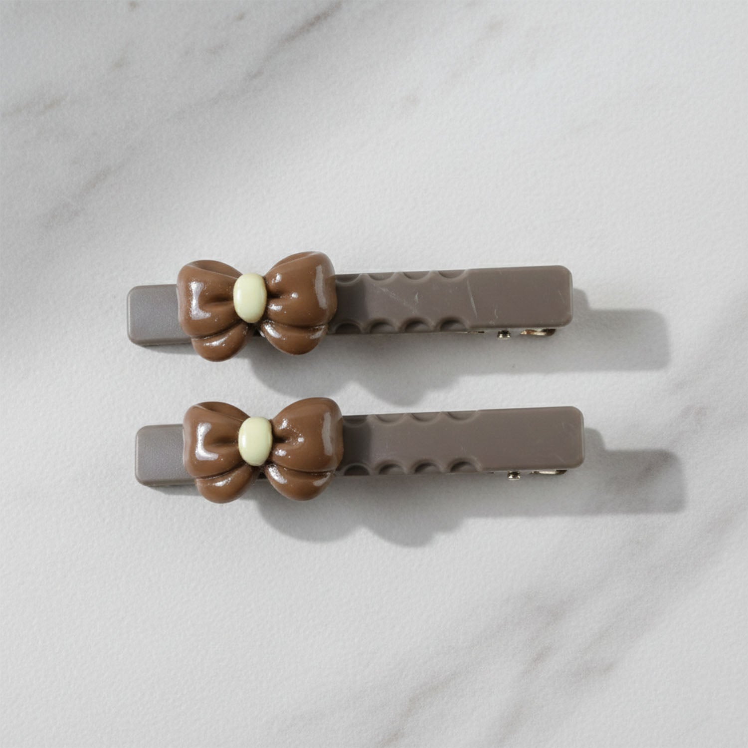 Party wear bow design clips