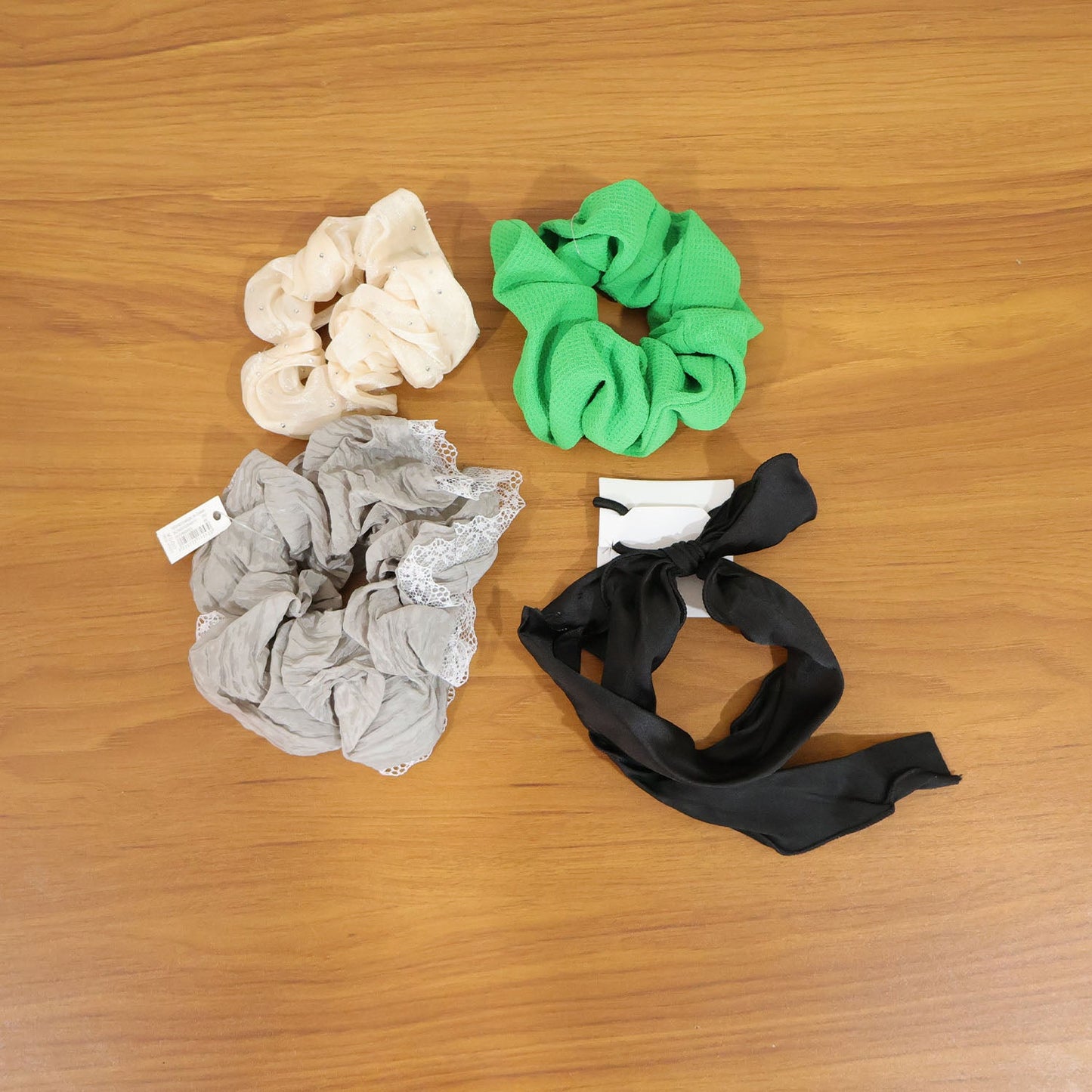 Stylish Fabric Hair Scrunchie with Bow Tie Design(1 Pc, Mix Color & Design)
