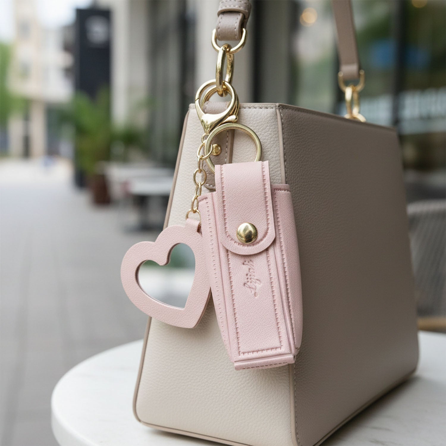Portable coin purse for daily use