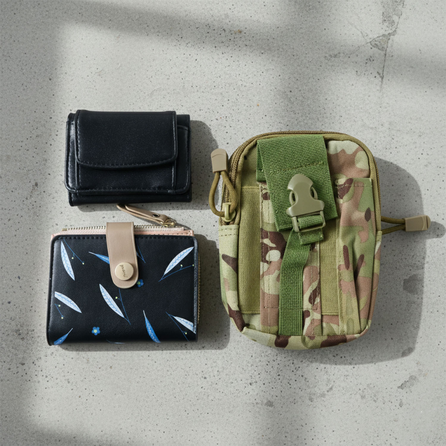 Small coin pouch for cash and cards