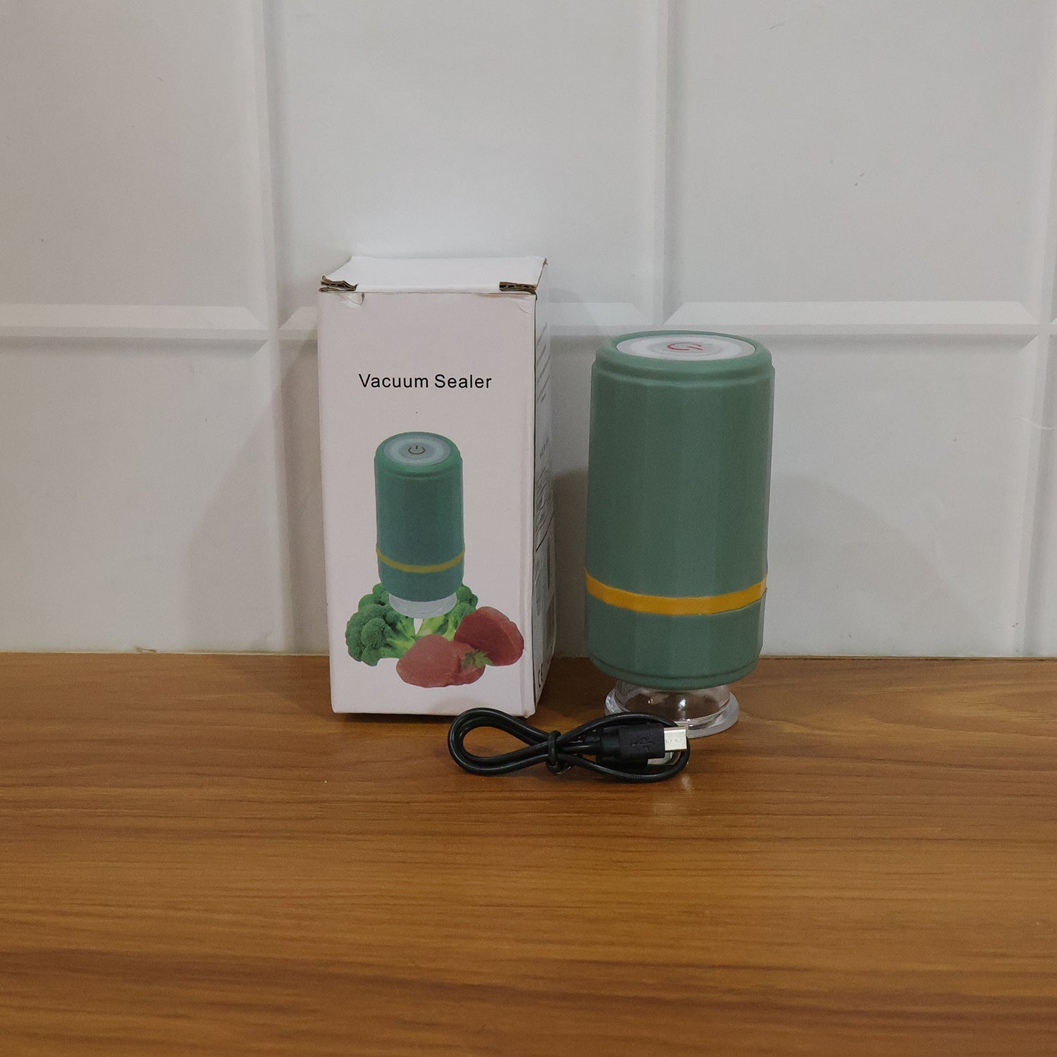  compact vacuum sealing device