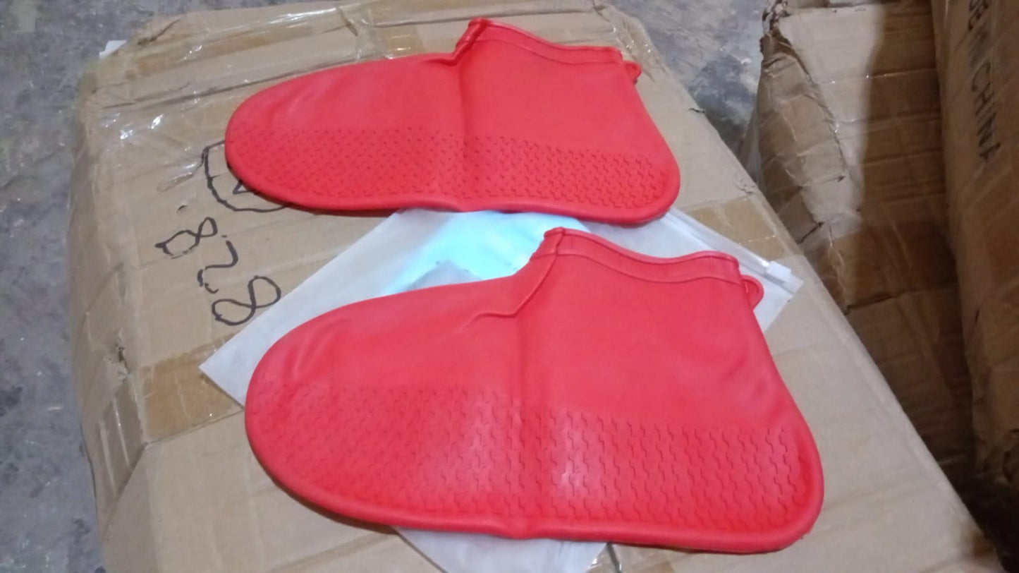 Non-Slip Silicone Waterproof Boot Shoe Cover (Medium Size / 1 Pair / Mix Color)